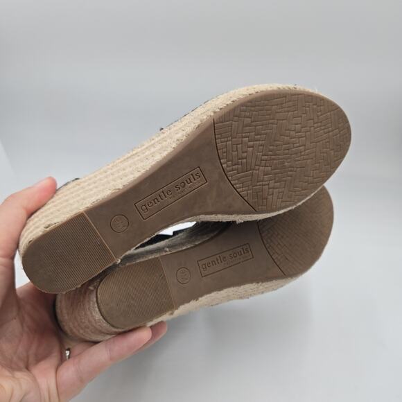 Gentle Souls Kenneth Cole Women's Espadrille Wedge Sandals Black Size 9 M Peep - Picture 6 of 6